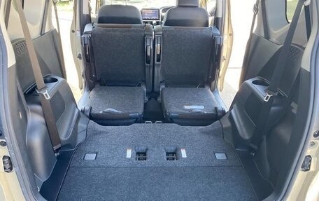 Toyota Sienta II, 2022 год, 1 310 000 рублей, 21 фотография