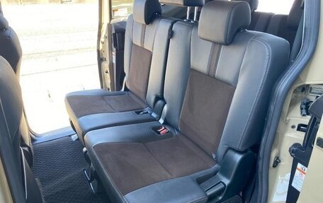 Toyota Sienta II, 2022 год, 1 310 000 рублей, 14 фотография