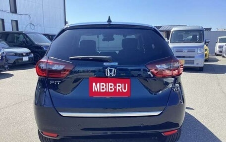 Honda Fit, 2022 год, 1 040 000 рублей, 4 фотография