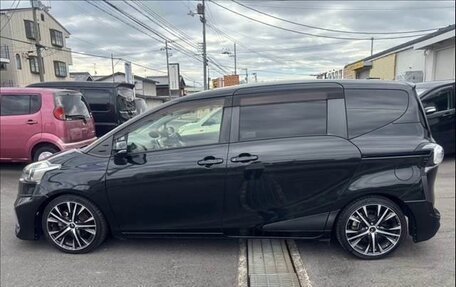 Toyota Sienta II, 2022 год, 1 167 000 рублей, 9 фотография