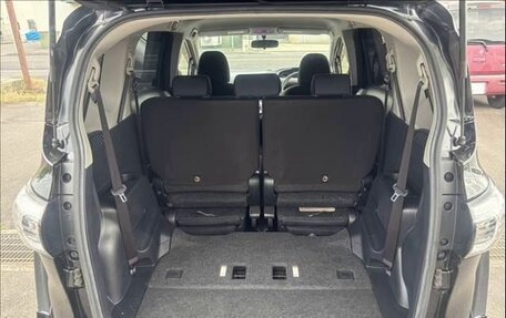 Toyota Sienta II, 2022 год, 1 167 000 рублей, 15 фотография