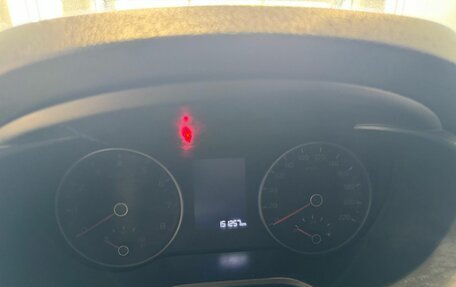 KIA Rio IV, 2018 год, 1 229 000 рублей, 25 фотография