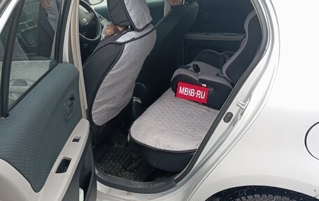 Toyota Vitz, 2005 год, 499 999 рублей, 6 фотография