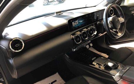 Mercedes-Benz A-Класс, 2018 год, 1 427 000 рублей, 6 фотография