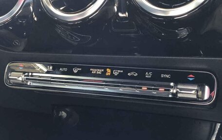 Mercedes-Benz A-Класс, 2018 год, 1 427 000 рублей, 12 фотография