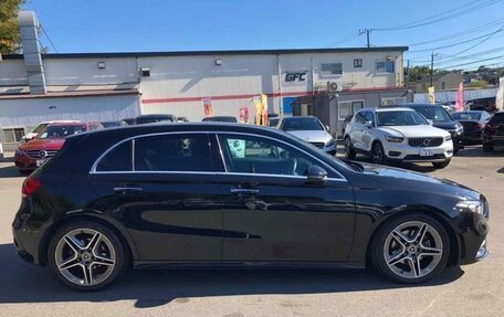 Mercedes-Benz A-Класс, 2018 год, 1 427 000 рублей, 5 фотография