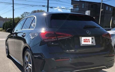 Mercedes-Benz A-Класс, 2018 год, 1 427 000 рублей, 25 фотография