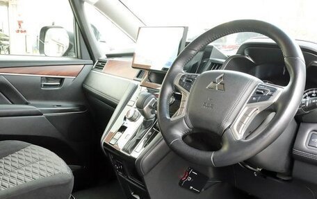 Mitsubishi Delica D:5 I, 2022 год, 2 700 000 рублей, 10 фотография