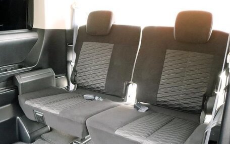 Mitsubishi Delica D:5 I, 2022 год, 2 700 000 рублей, 26 фотография