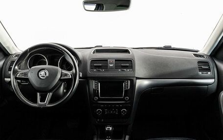 Skoda Yeti I рестайлинг, 2017 год, 1 049 000 рублей, 10 фотография