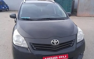 Toyota Verso I, 2011 год, 650 000 рублей, 1 фотография