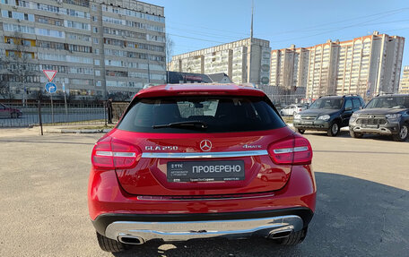 Mercedes-Benz GLA, 2015 год, 1 890 000 рублей, 10 фотография
