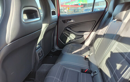 Mercedes-Benz GLA, 2015 год, 1 890 000 рублей, 16 фотография