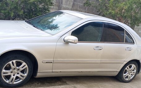 Mercedes-Benz C-Класс, 2000 год, 450 000 рублей, 2 фотография