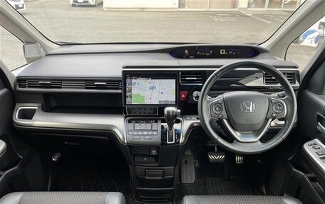 Honda Stepwgn IV, 2021 год, 2 058 000 рублей, 10 фотография