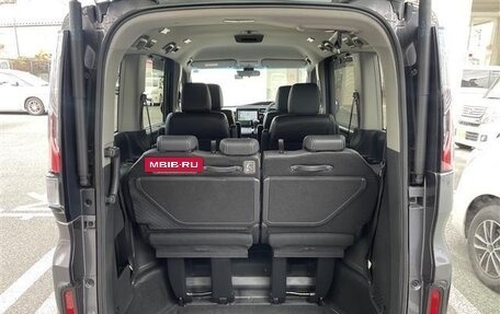 Honda Stepwgn IV, 2021 год, 2 058 000 рублей, 20 фотография