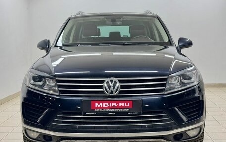 Volkswagen Touareg III, 2016 год, 3 249 000 рублей, 2 фотография