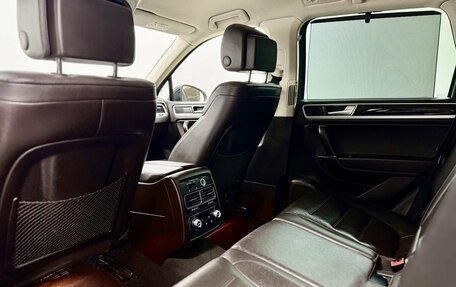 Volkswagen Touareg III, 2016 год, 3 249 000 рублей, 13 фотография