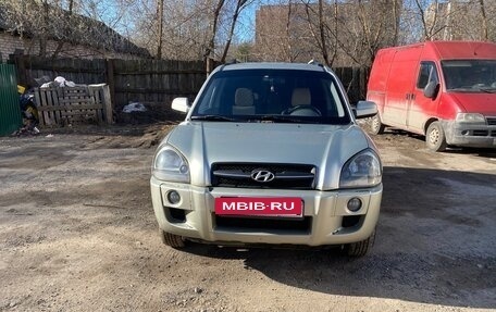 Hyundai Tucson III, 2004 год, 850 000 рублей, 3 фотография