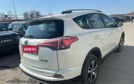 Toyota RAV4, 2016 год, 2 189 000 рублей, 3 фотография