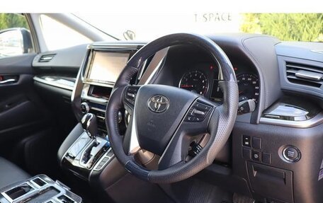 Toyota Alphard III, 2017 год, 5 700 000 рублей, 11 фотография