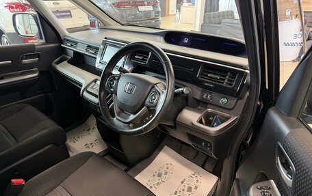 Honda Stepwgn IV, 2019 год, 2 349 000 рублей, 10 фотография