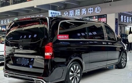 Mercedes-Benz Vito, 2022 год, 5 400 000 рублей, 4 фотография