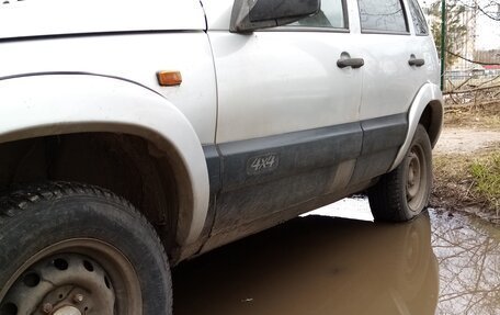 Chevrolet Niva I рестайлинг, 2004 год, 185 000 рублей, 7 фотография