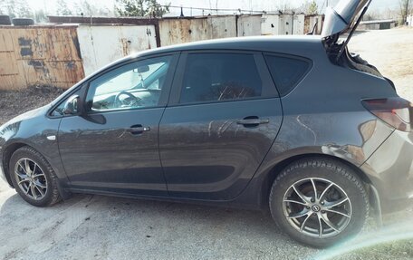 Opel Astra J, 2012 год, 900 000 рублей, 9 фотография