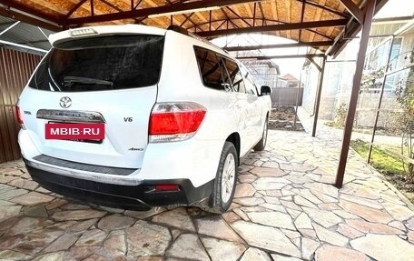 Toyota Highlander III, 2010 год, 2 250 000 рублей, 8 фотография