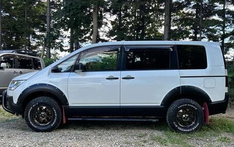 Mitsubishi Delica D:5 I, 2018 год, 2 150 000 рублей, 10 фотография