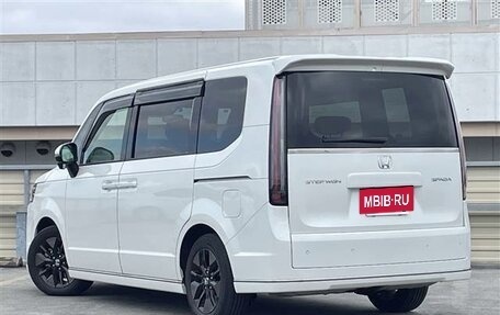 Honda Stepwgn, 2023 год, 2 342 000 рублей, 6 фотография