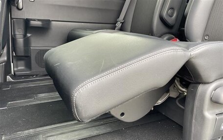 Honda Stepwgn, 2023 год, 2 342 000 рублей, 21 фотография