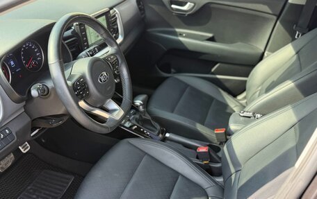 KIA Stonic, 2020 год, 1 284 000 рублей, 6 фотография