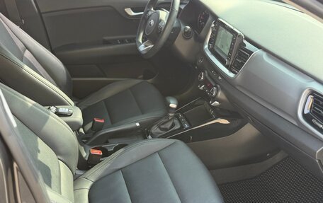 KIA Stonic, 2020 год, 1 284 000 рублей, 15 фотография