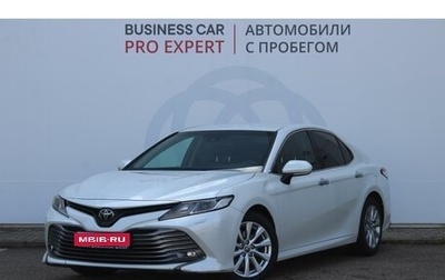 Toyota Camry, 2018 год, 2 470 000 рублей, 1 фотография