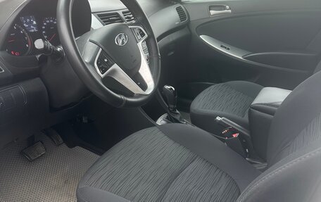 Hyundai Solaris II рестайлинг, 2015 год, 950 000 рублей, 6 фотография