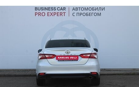 Toyota Camry, 2018 год, 2 470 000 рублей, 3 фотография