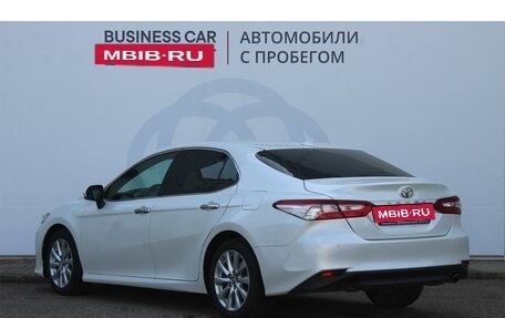 Toyota Camry, 2018 год, 2 470 000 рублей, 4 фотография