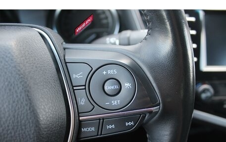 Toyota Camry, 2018 год, 2 470 000 рублей, 24 фотография