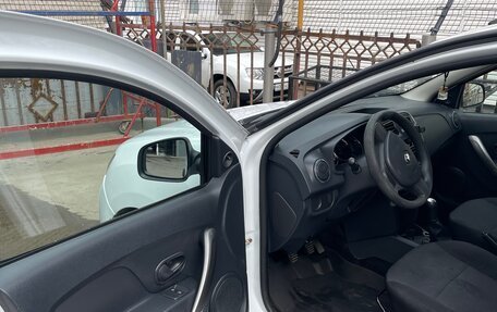 Renault Logan II, 2014 год, 550 000 рублей, 8 фотография