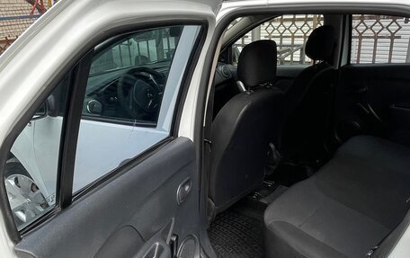 Renault Logan II, 2014 год, 550 000 рублей, 7 фотография