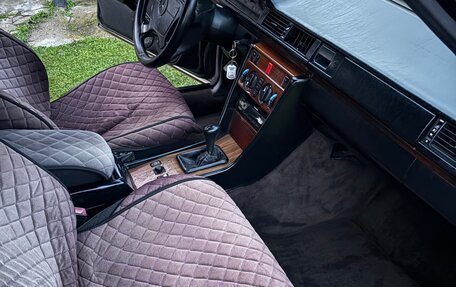 Mercedes-Benz E-Класс, 1995 год, 280 000 рублей, 5 фотография