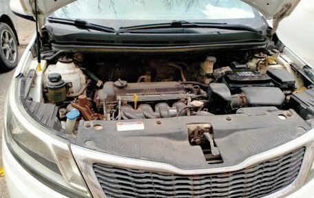 KIA Rio III рестайлинг, 2014 год, 700 000 рублей, 2 фотография