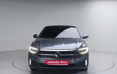 Volkswagen Jetta VII, 2023 год, 1 660 000 рублей, 2 фотография