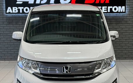 Honda Stepwgn IV, 2015 год, 1 670 000 рублей, 3 фотография