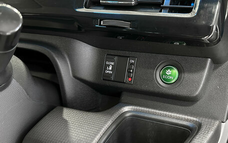 Honda Stepwgn IV, 2015 год, 1 670 000 рублей, 22 фотография