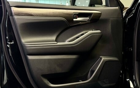 Toyota Highlander, 2026 год, 6 190 000 рублей, 16 фотография