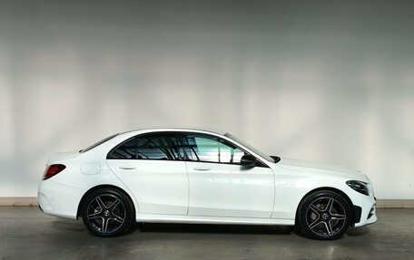 Mercedes-Benz C-Класс, 2019 год, 2 775 000 рублей, 4 фотография