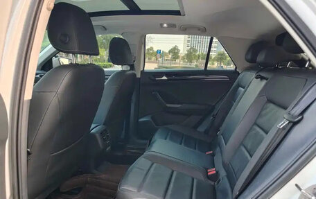 Volkswagen T-Roc I, 2022 год, 1 341 750 рублей, 10 фотография